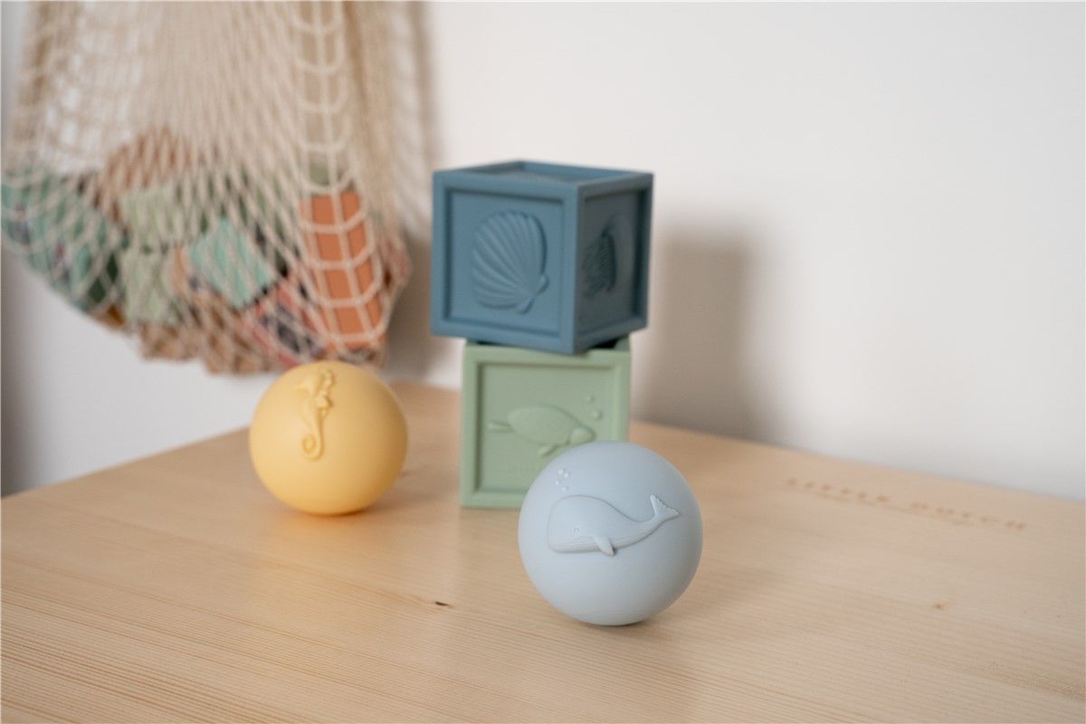 Set_pelotas_cubos_2