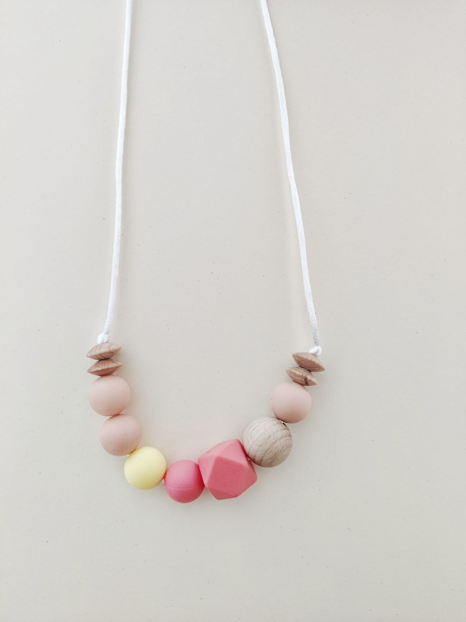 Collar maternidad Haru