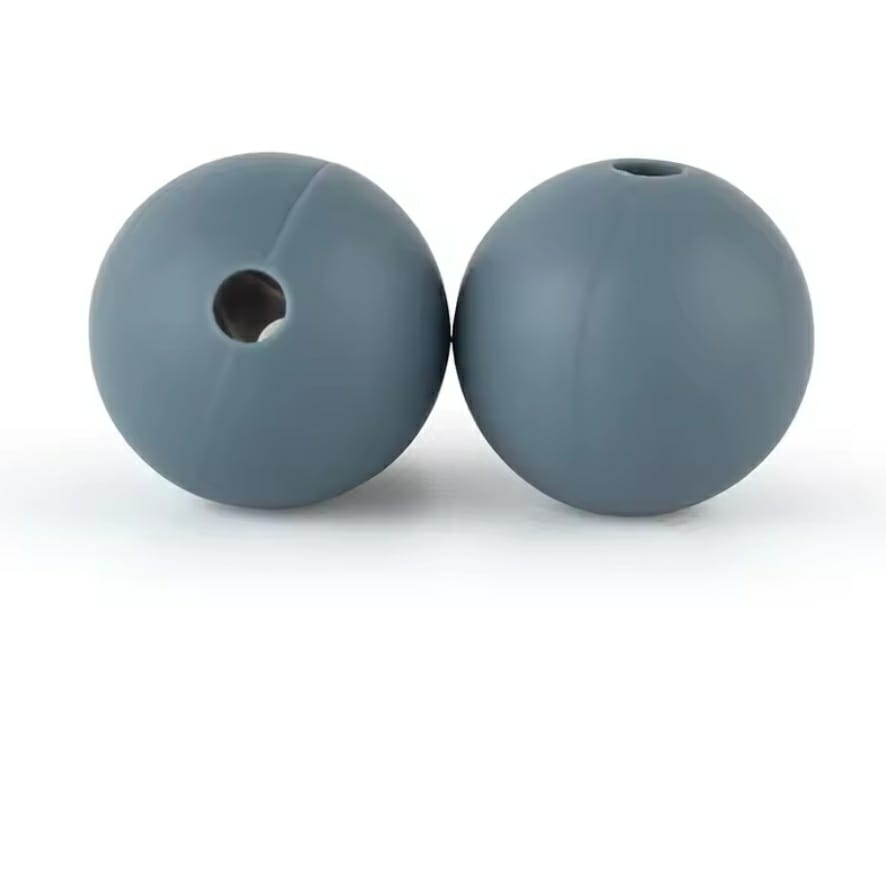 Gris oscuro